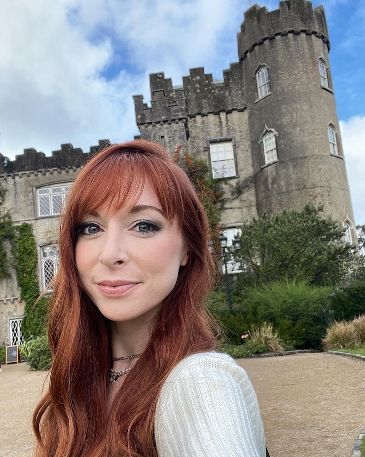 Picture of Lisa Foiles