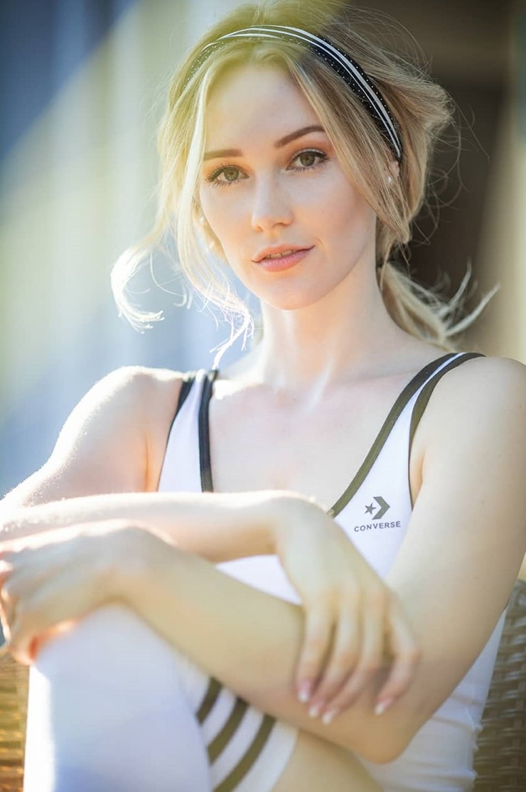 Picture of Sa-Mia Swan