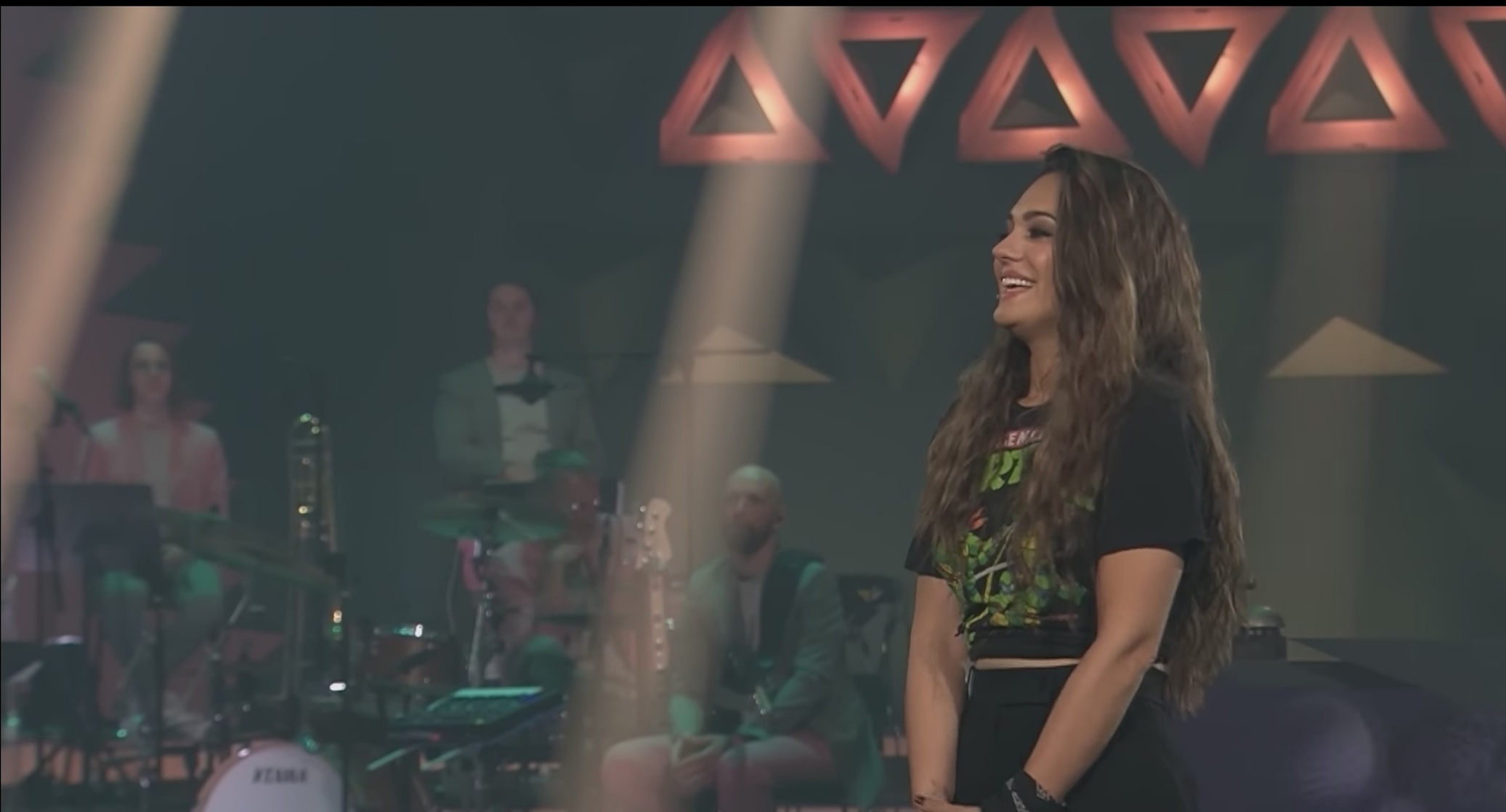 Wer stiehlt Nilam Farooq die Show?