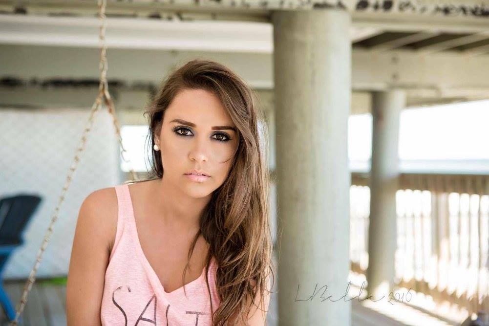 Image of Olivia Gray (I)