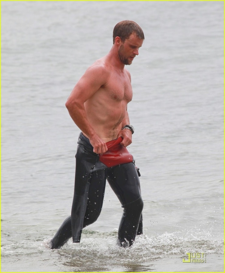 Next photo of Jesse Spencer