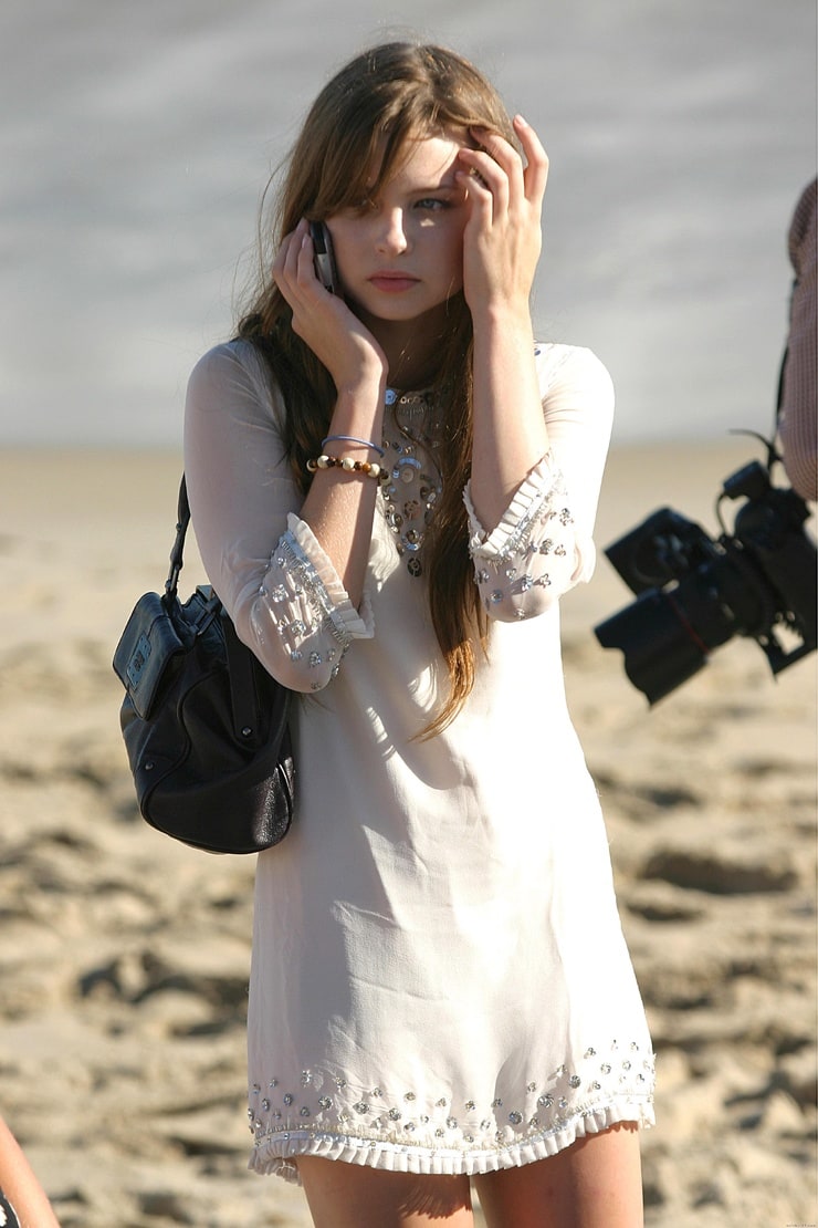 Next photo of Daveigh Chase