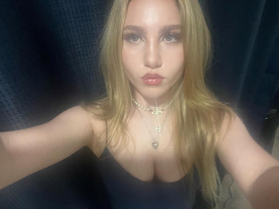Ella Anderson Ella Anderson