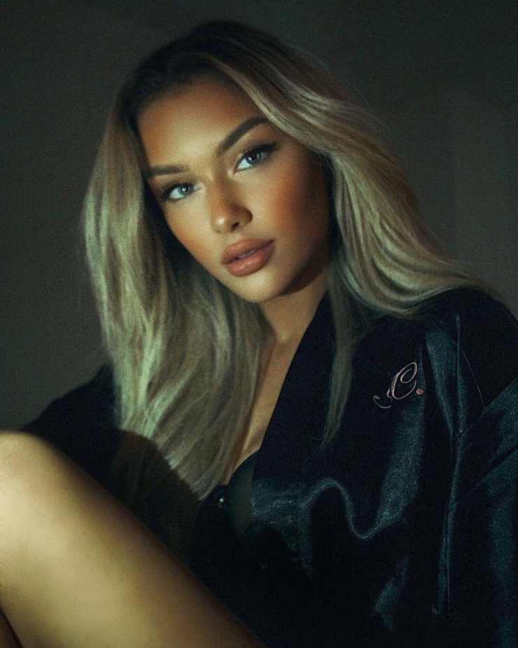 Gwendolyn Celine image