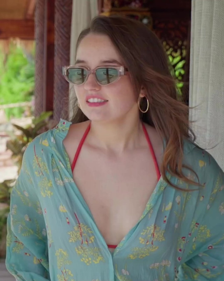 Kaitlyn Dever Image kaitlyn-dever-image