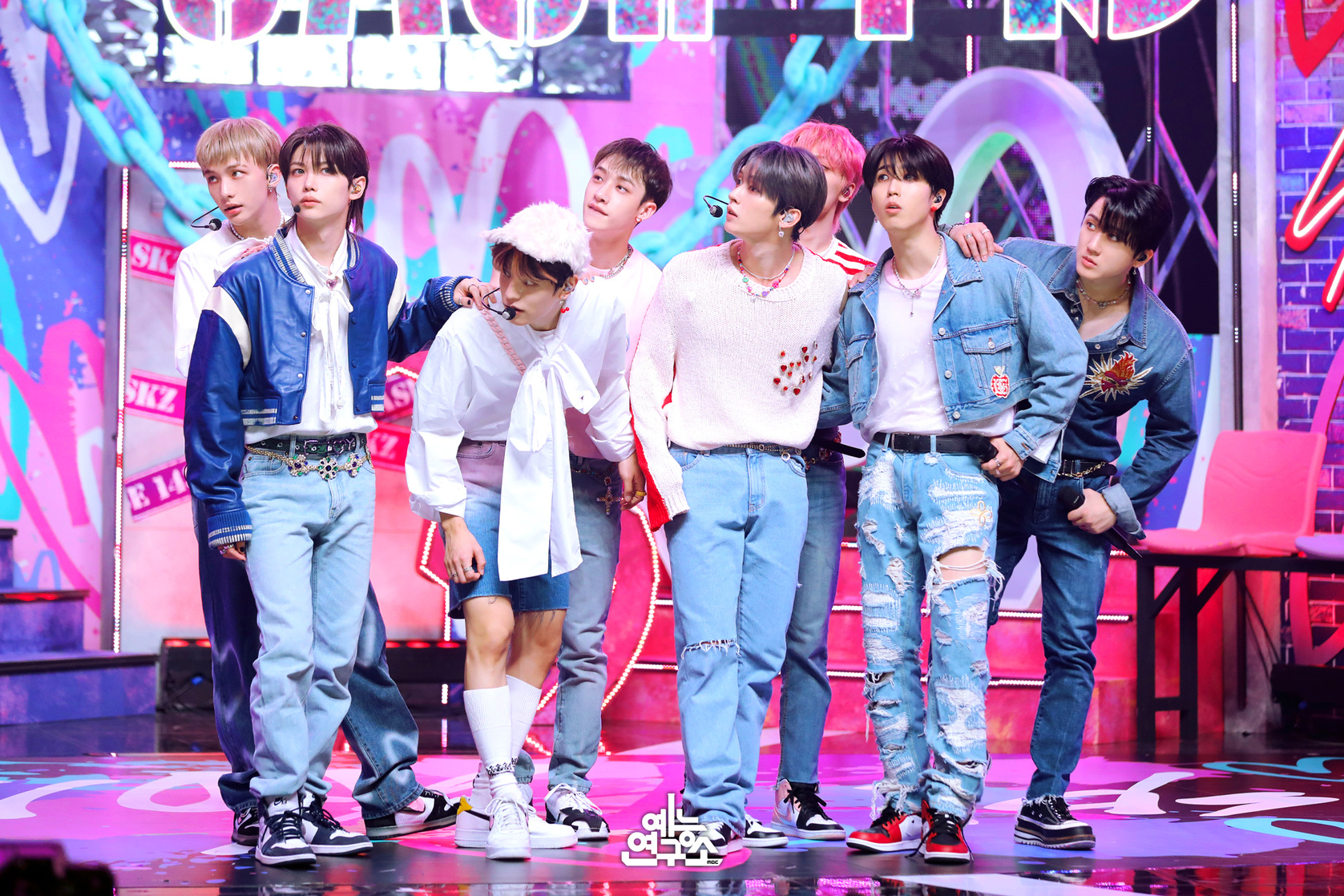 Stray Kids