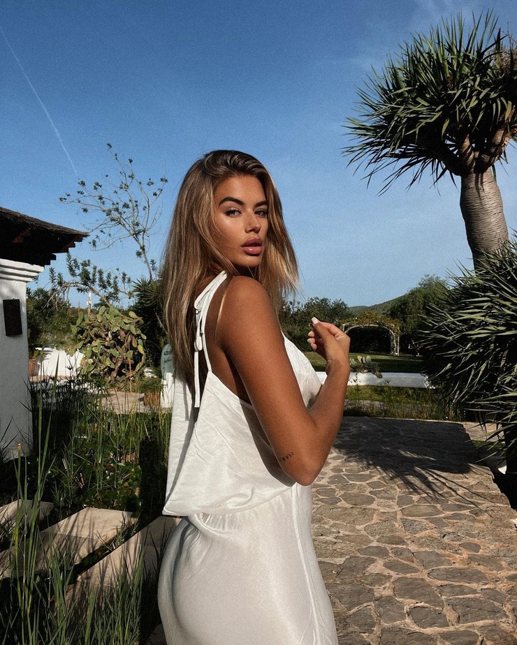 Picture of Arabella Chi