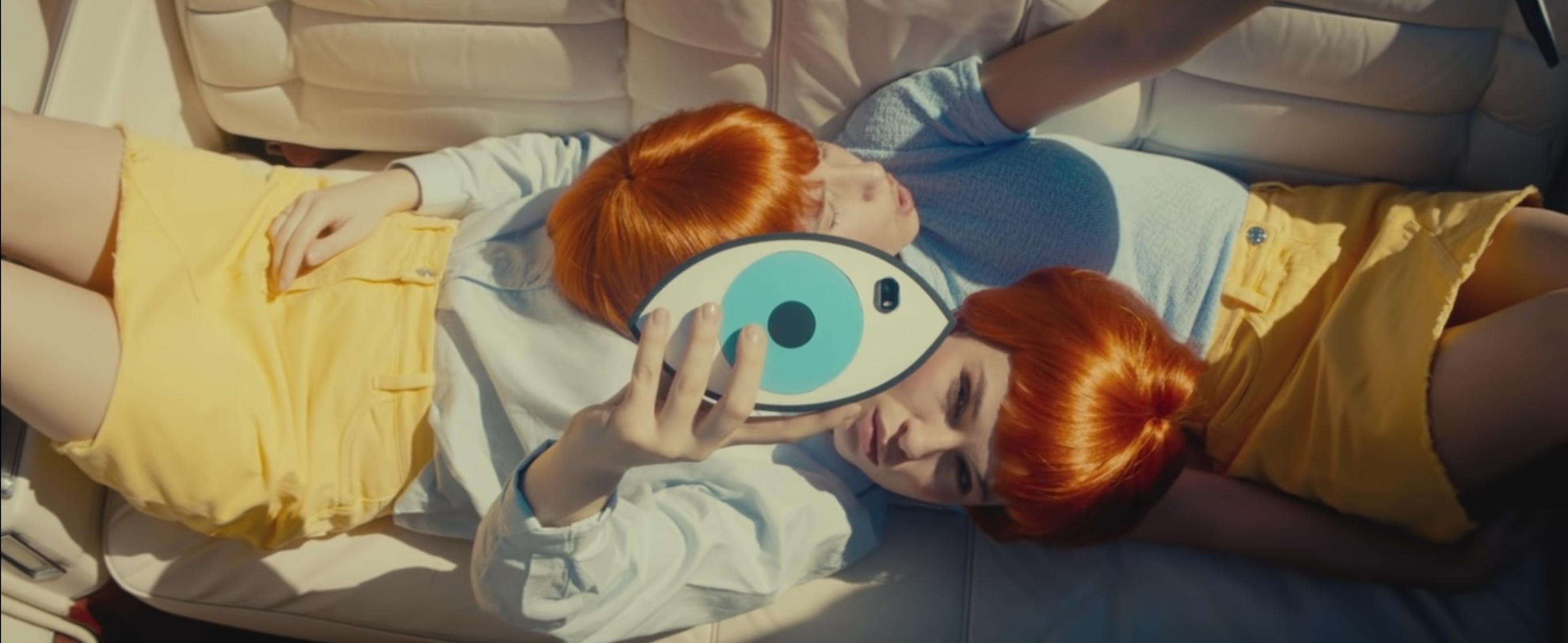 Angèle: La Thune