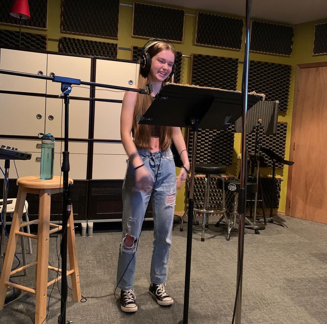 Summer H. Howell picture