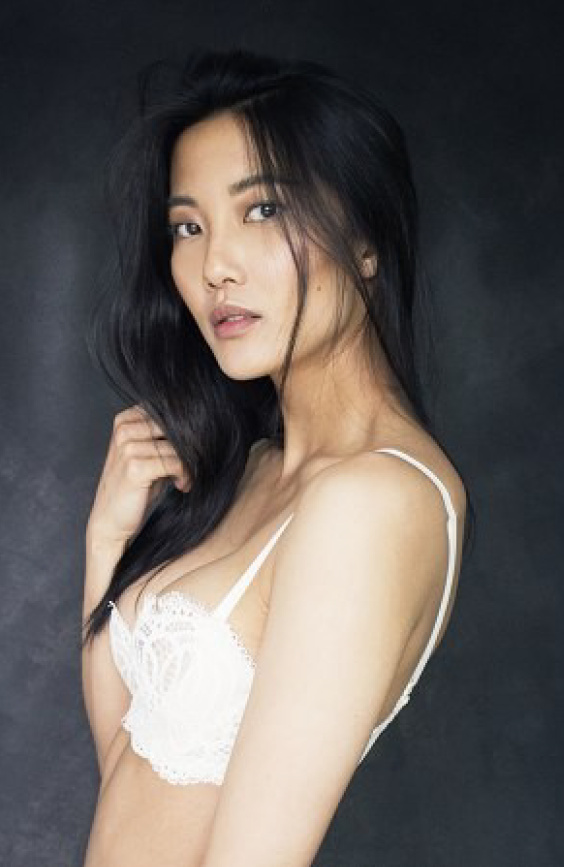 Picture Of Lily Gao 8043
