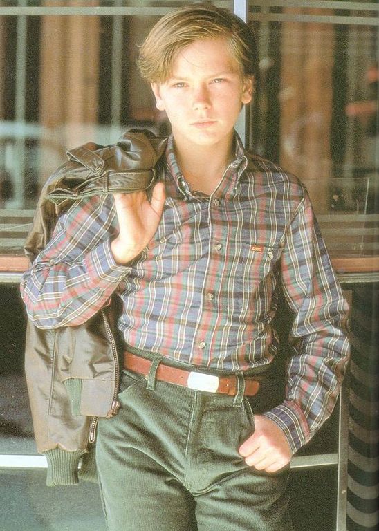 Picture of River Phoenix.