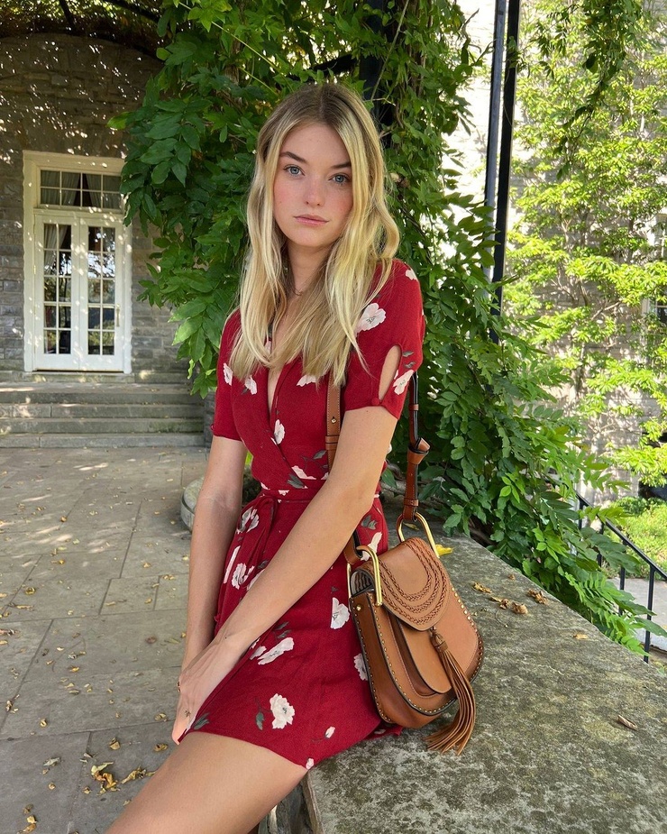 Image of Willow Hand