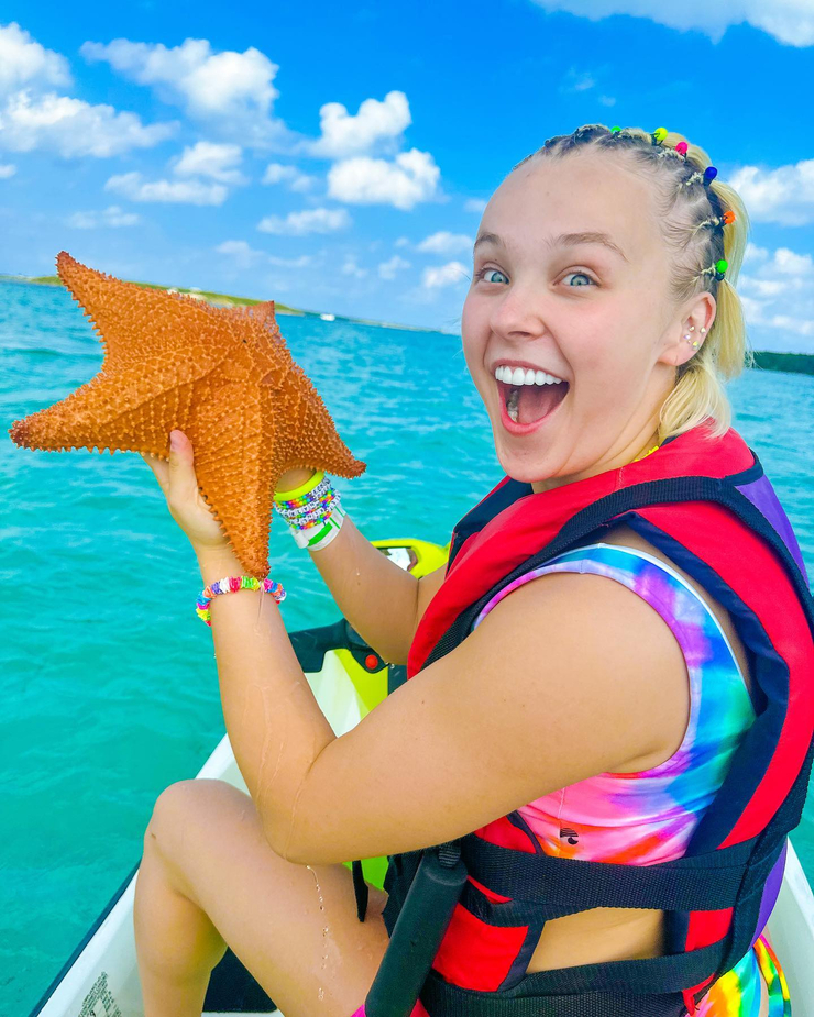 Jojo Siwa image