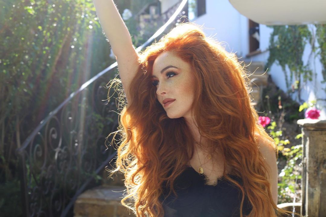 Nicole Simone