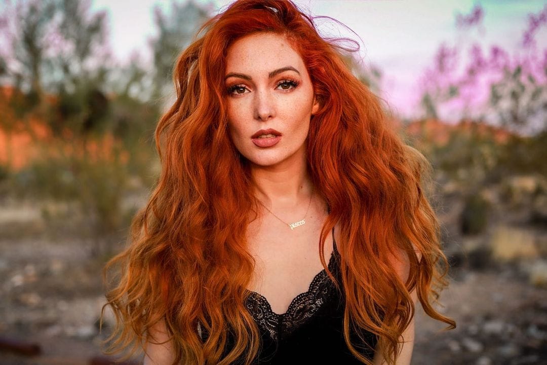 Nicole Simone Nicole Simone
