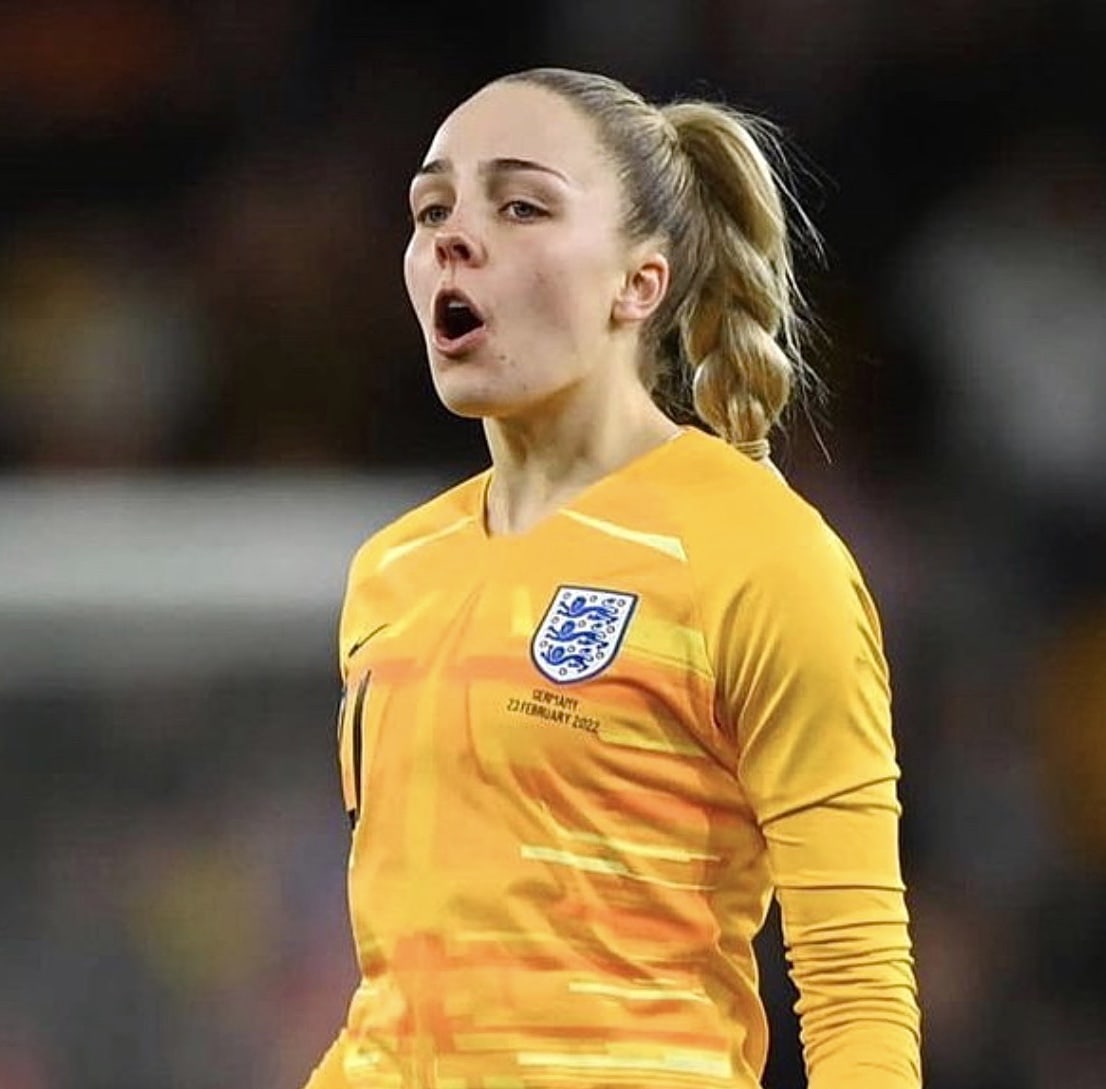 Ellie Roebuck