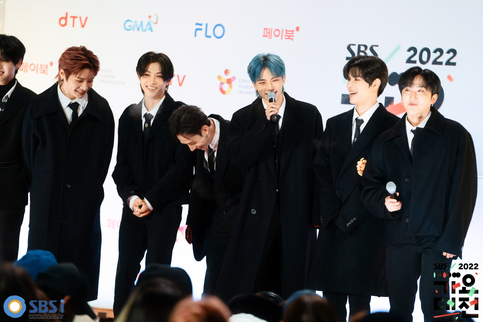 Stray Kids