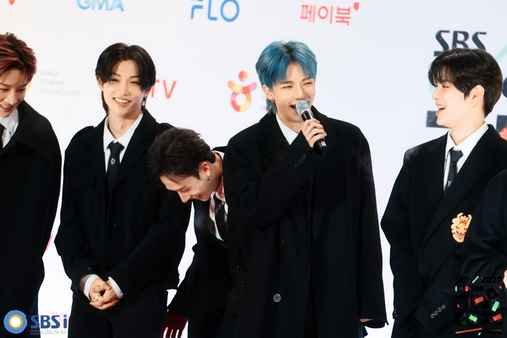 Stray Kids