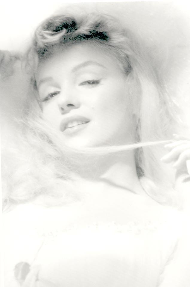 Marilyn Monroe image