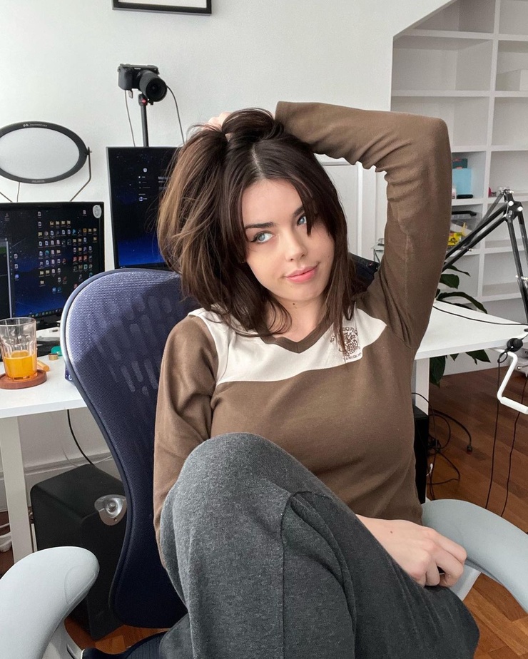 Image of Danielle Sharp