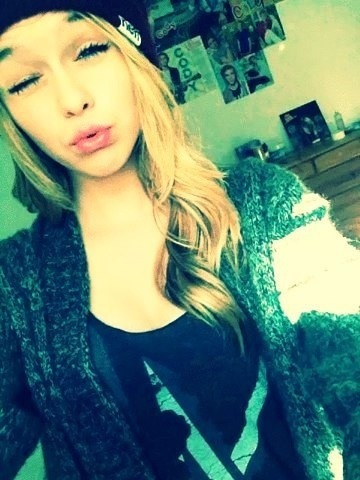 Picture of Acacia Brinley