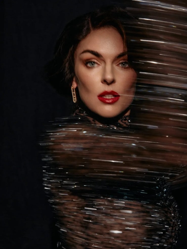 Picture Of Serinda Swan 