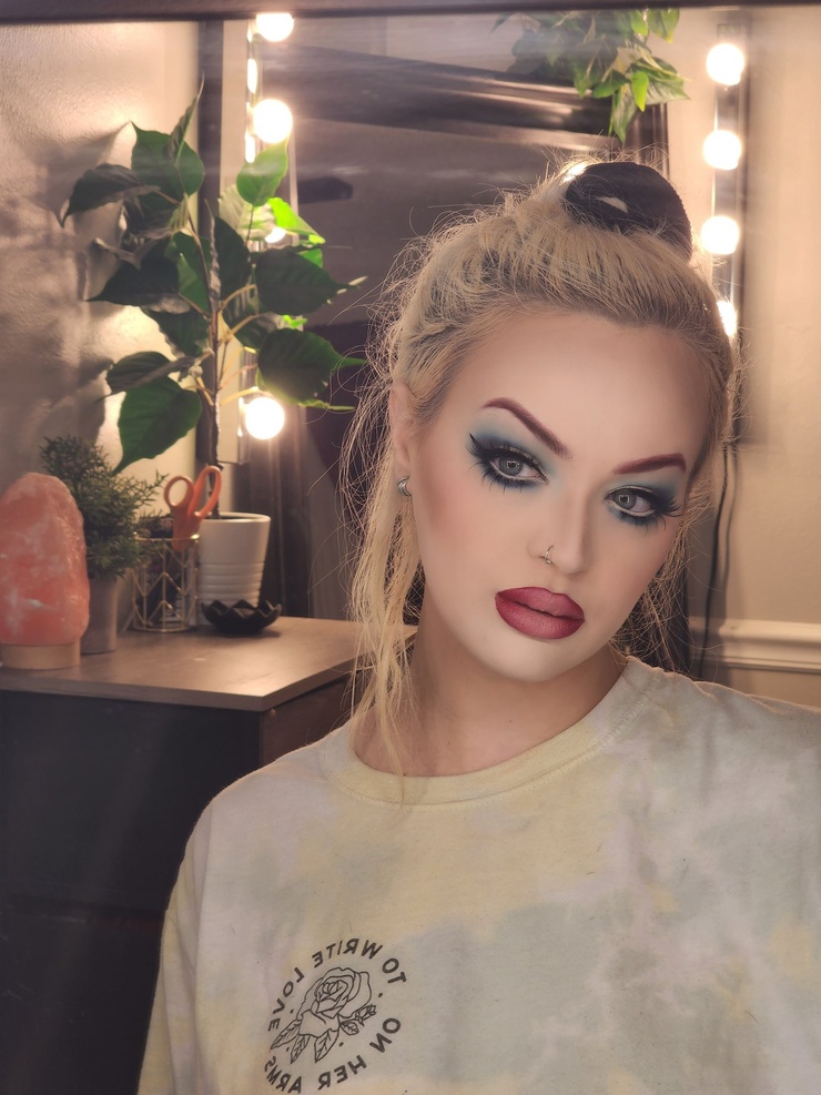 Danielle Denicola image