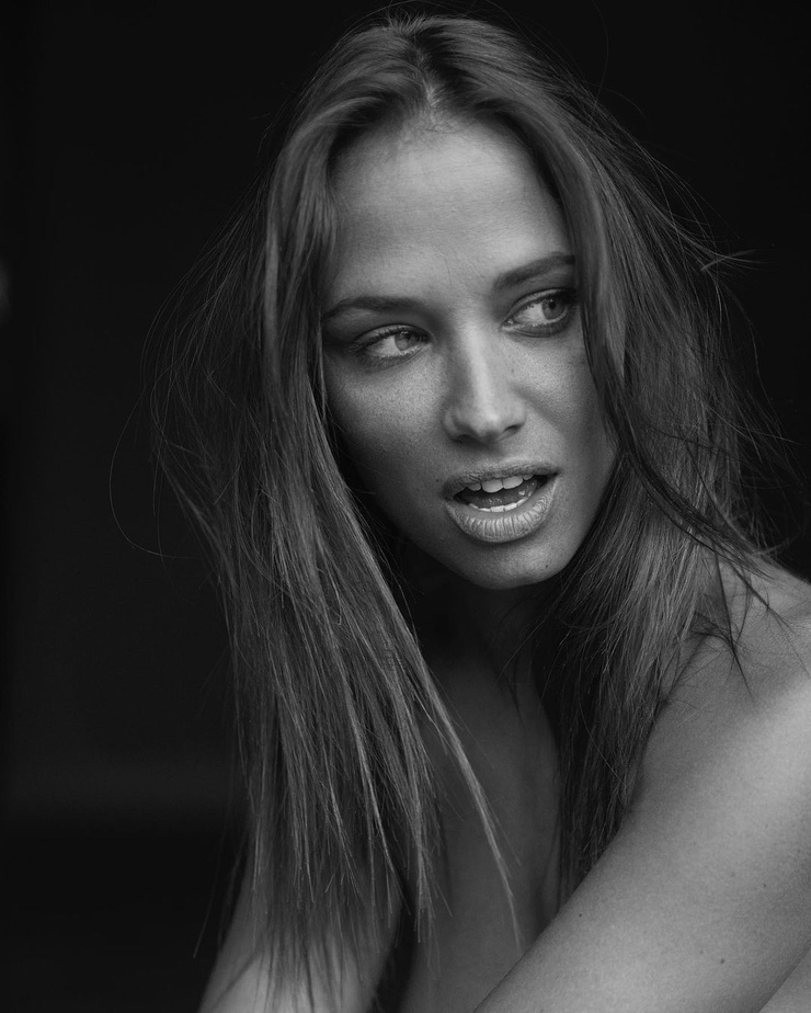 Agathe Teyssier (model) image