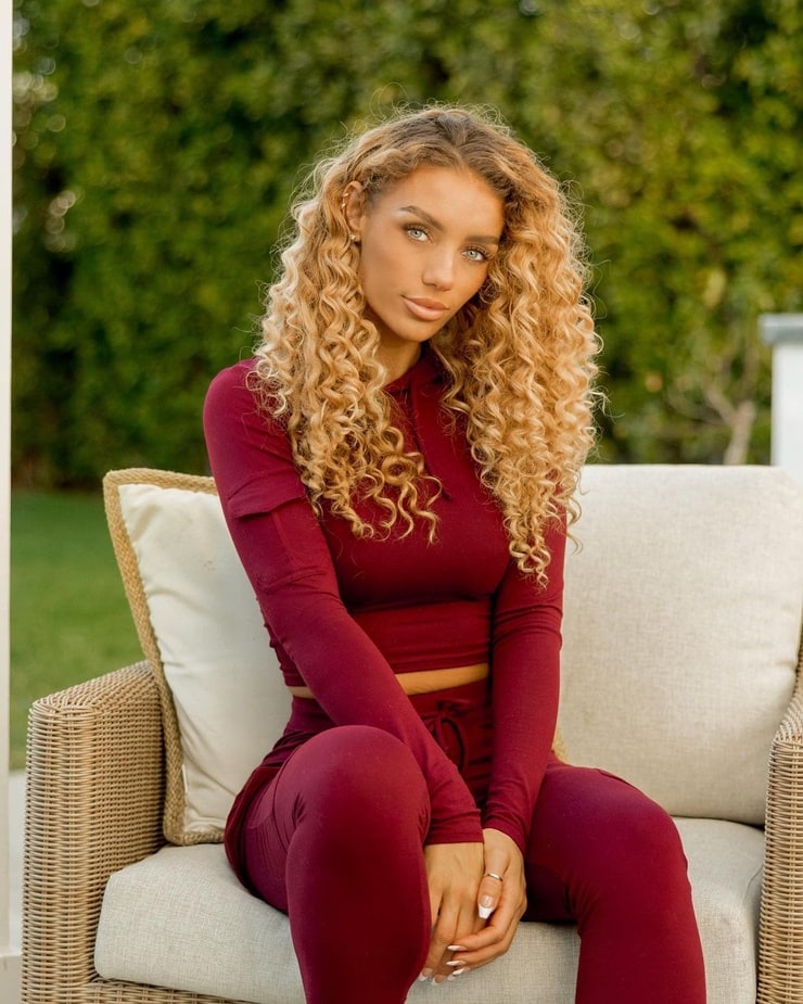 Picture of Jena Frumes