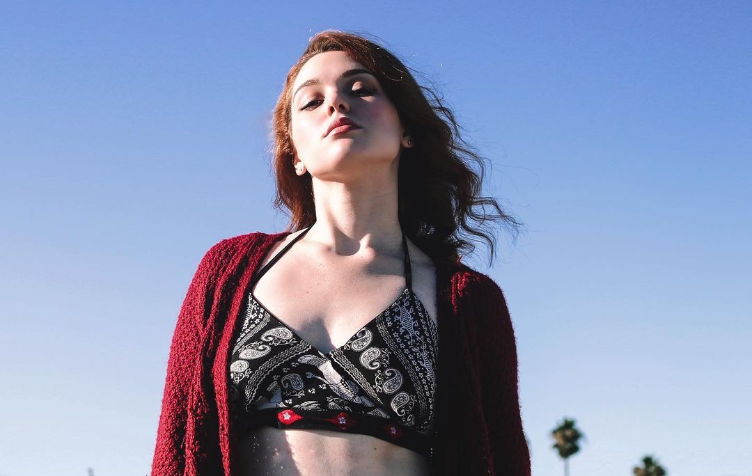 Jennifer Stone