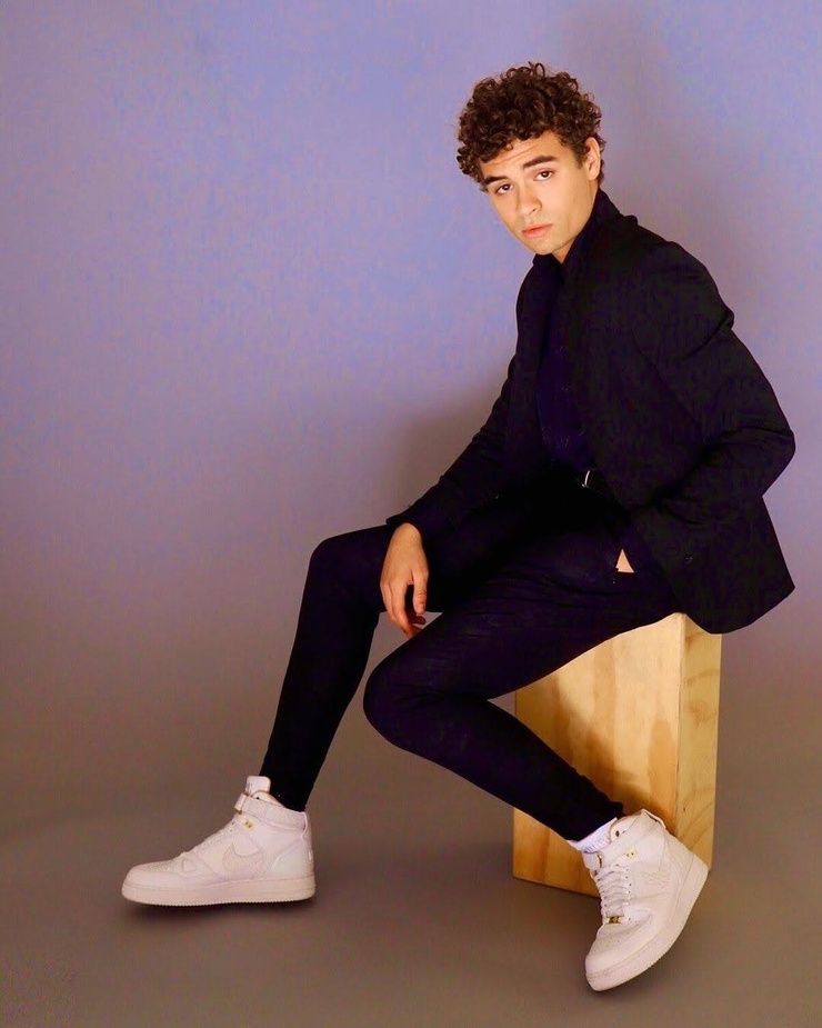 Picture of Daniel Croix Henderson