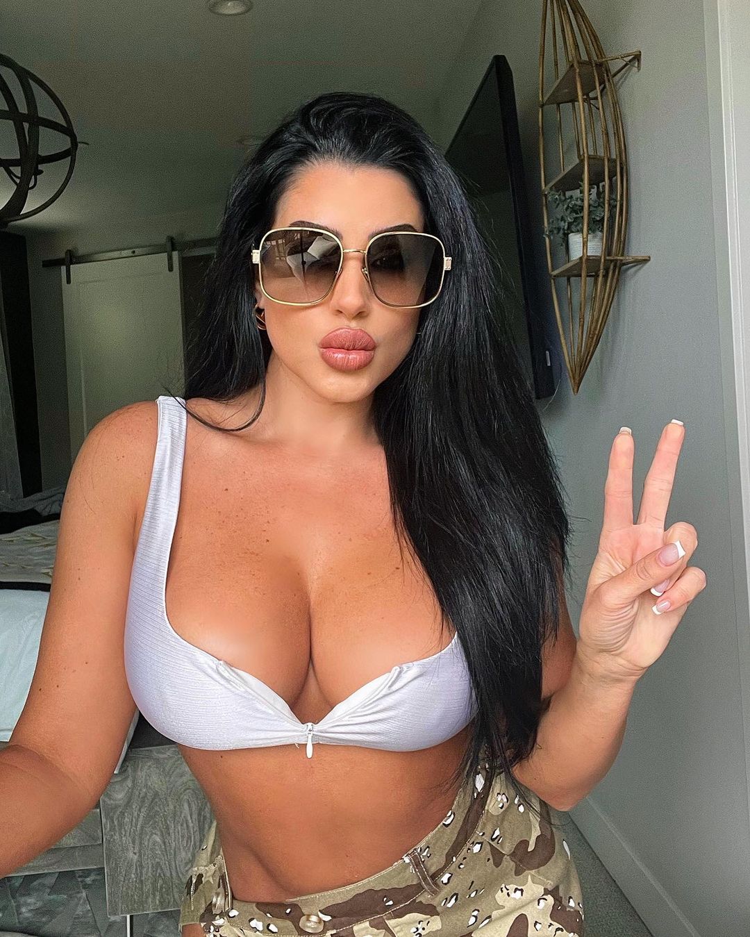 stephanie-acevedo-picture