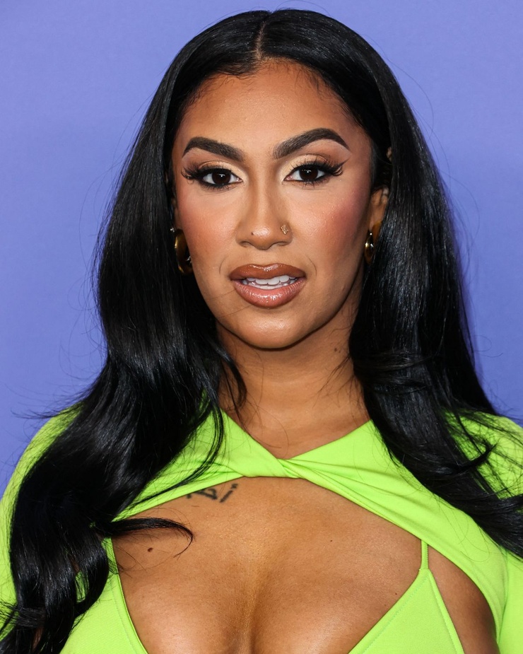 Picture of Queen Naija