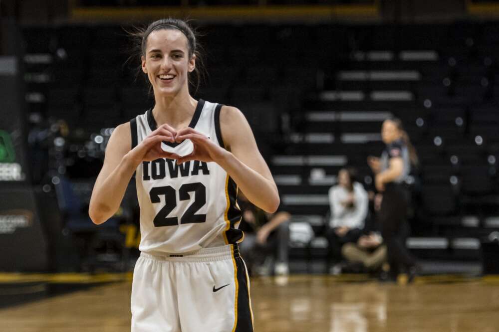 Caitlin Clark (ii)