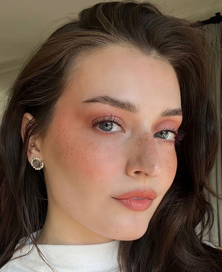 Picture of Jessica Clements