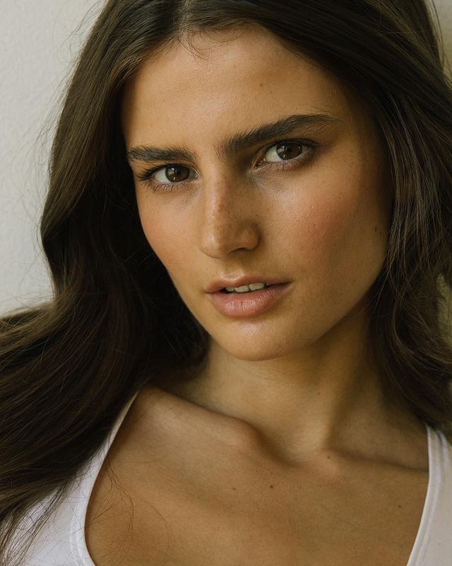 Picture of Ella Sloane