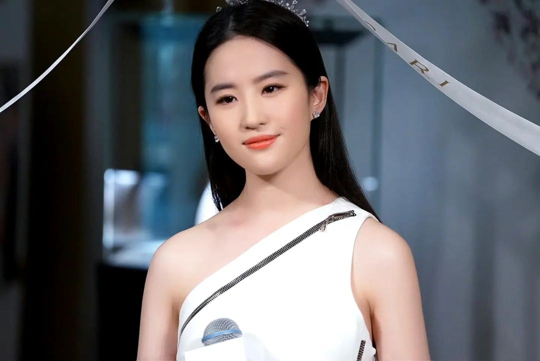 Yifei Liu Yifei Liu