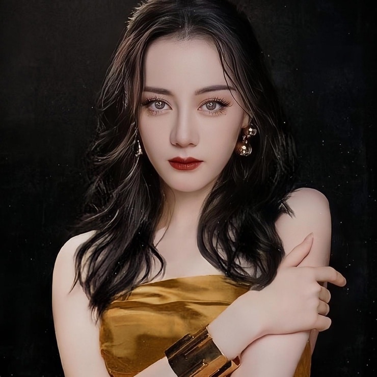 Picture of Dilraba Dilmurat