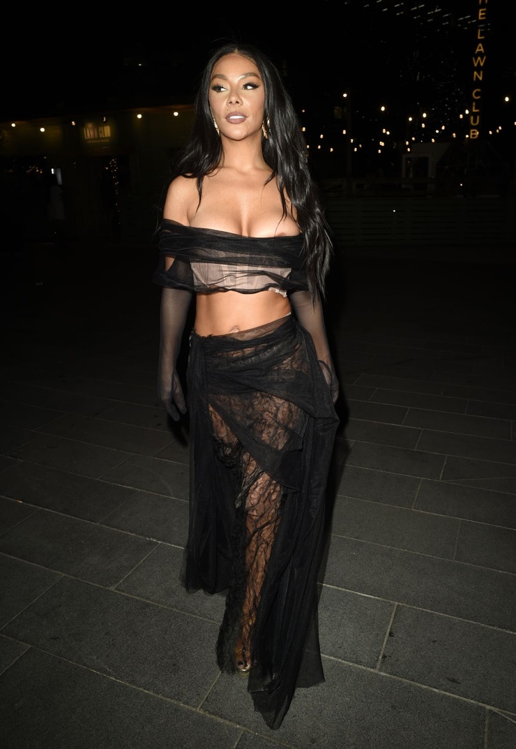 picture-of-chelsee-healey