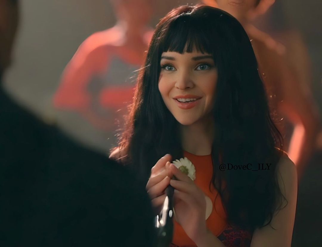 Dove Cameron