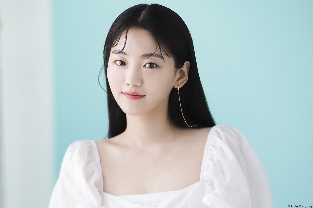 Yi-Hyun Cho