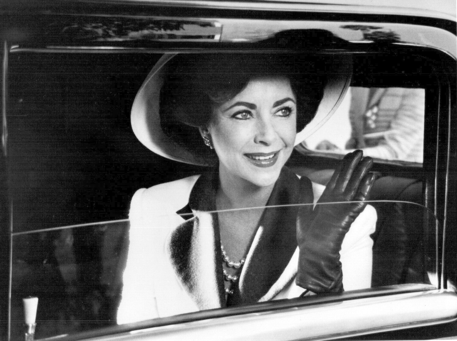 Elizabeth Taylor Elizabeth Taylor