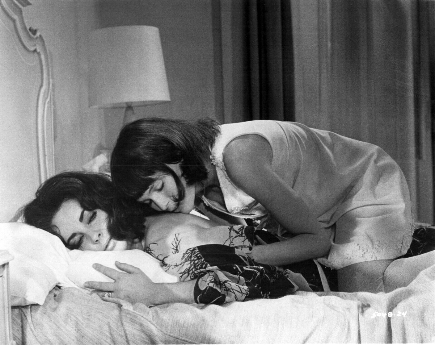 Elizabeth Taylor Elizabeth Taylor