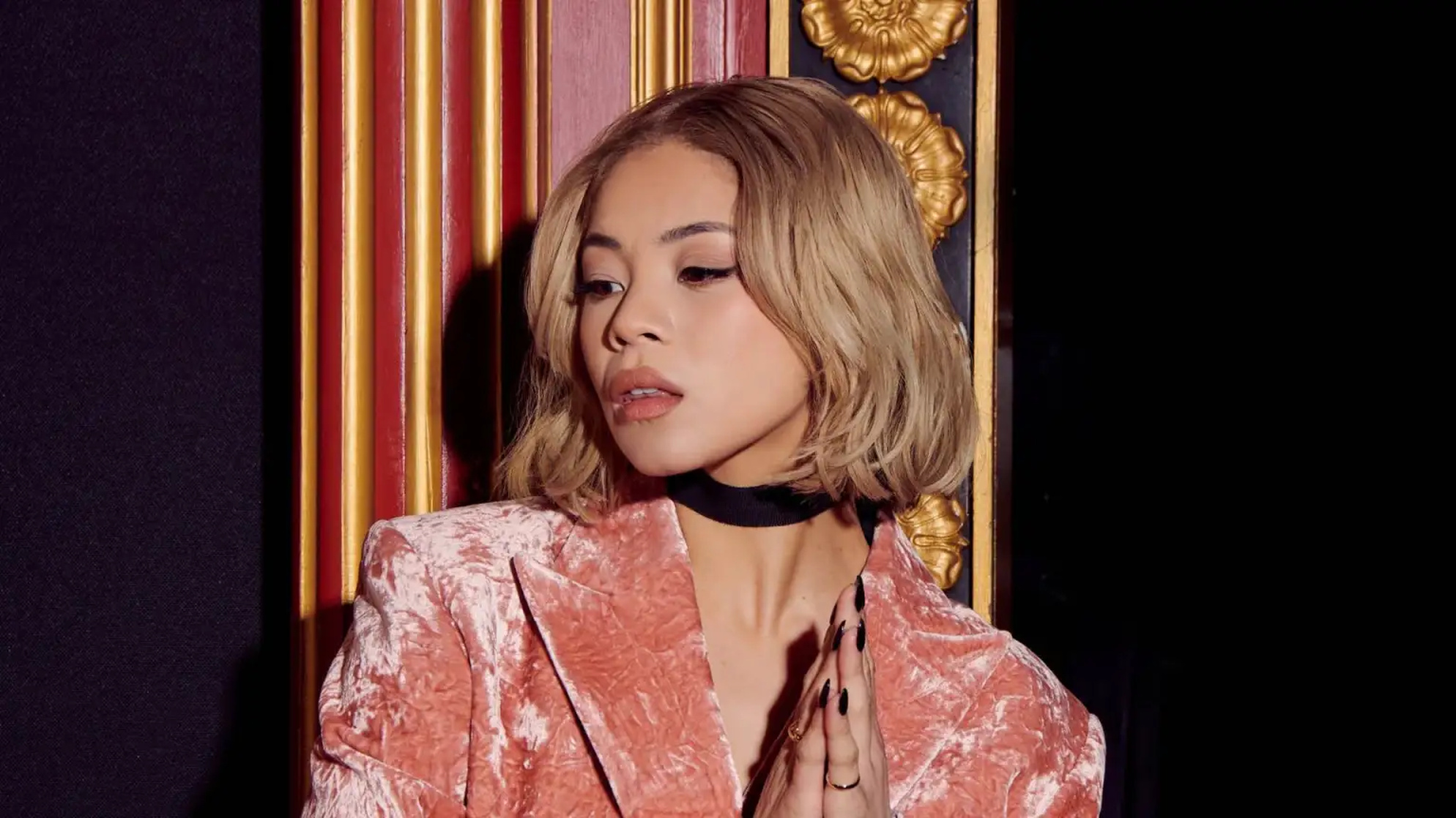 Eva Noblezada