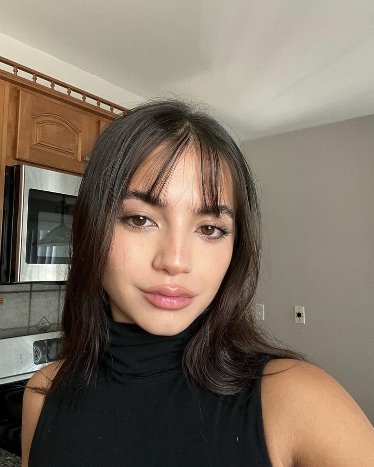 Isabela Moner Image 