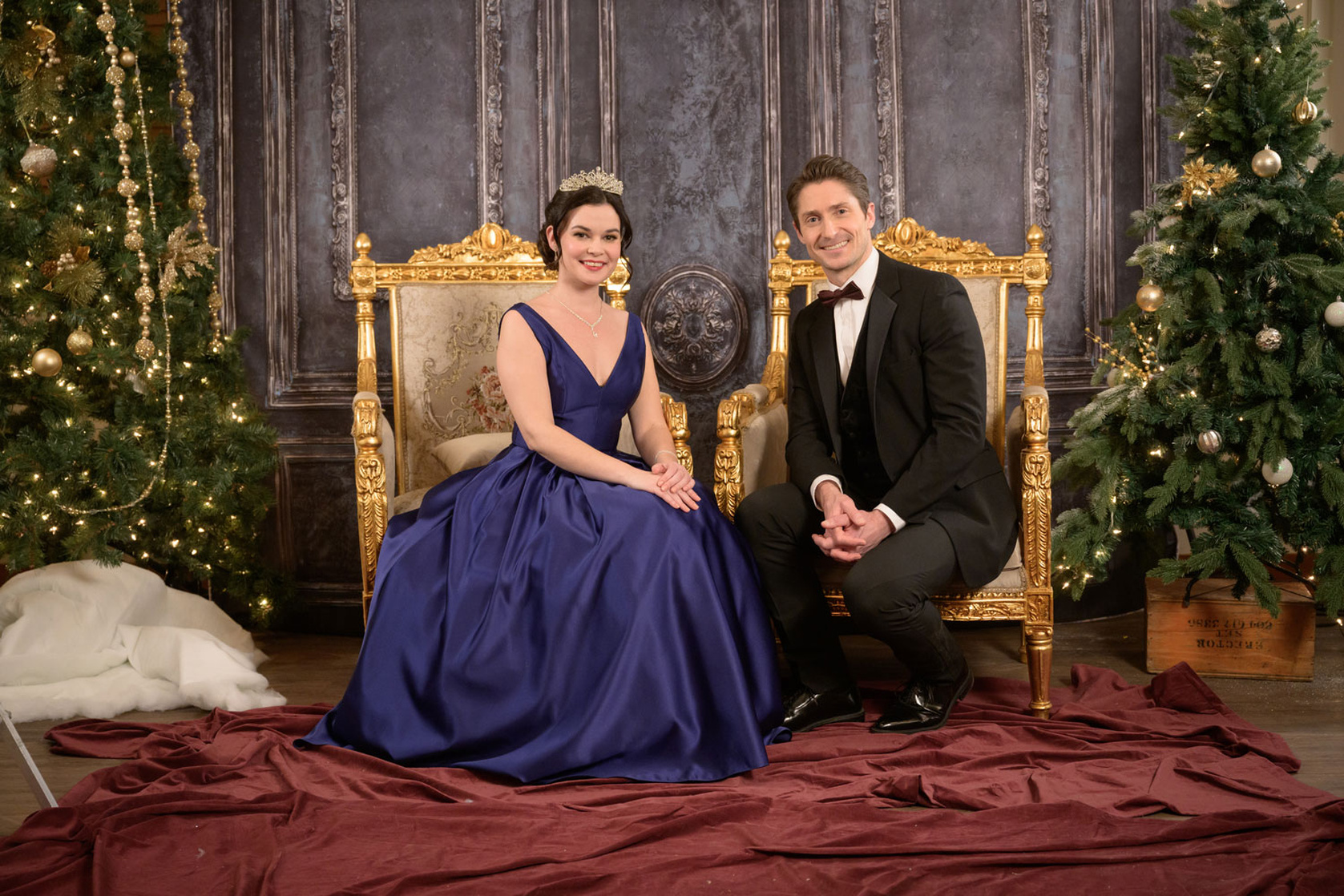 A Royal Christmas Match