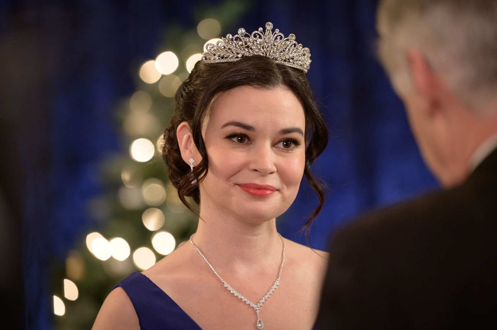 A Royal Christmas Match