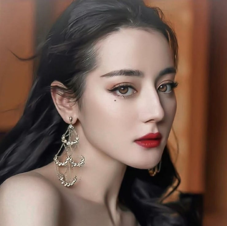 Picture Of Dilraba Dilmurat 2218