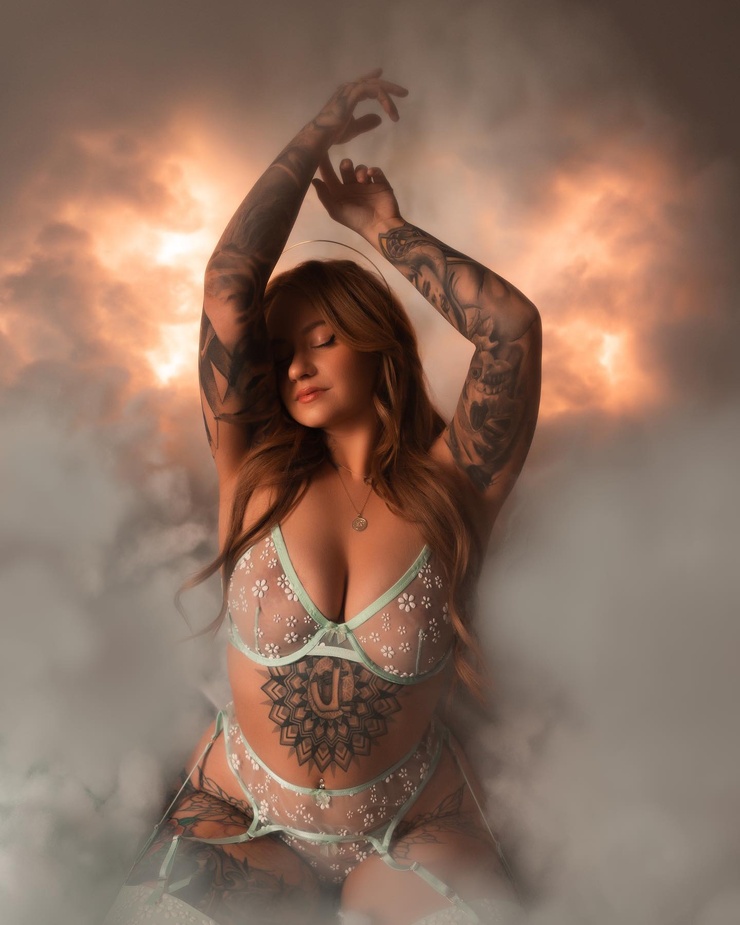 Picture of Deanna James