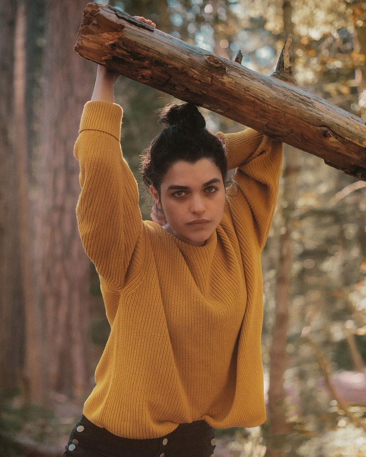 Eve Harlow picture